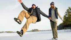 Tällaiset kengät eivät koskaan liu’u jäisellä kelillä: tässä on, mitä pohjaan kannattaa liimata