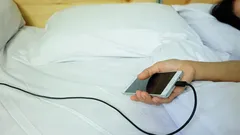 Monet tekevät tämän joka yö: missä älypuhelinta ei missään nimessä saa ladata